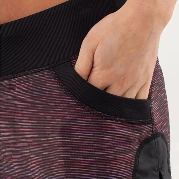 Lululemon Run: For All Skirt sz 4 
Wee Are From Space Black March Multi / Black - Picture 8 of 15